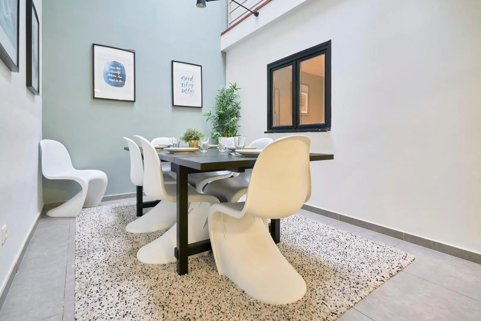 4 Bedroom Apartment With Parking ! Λιλ 0*,  Γαλλία